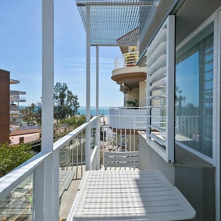 Apartamentos Pepita Bandert Cambrils Bagian luar foto