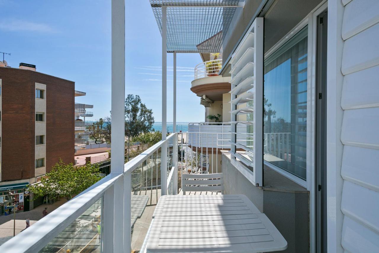 Apartamentos Pepita Bandert Cambrils Bagian luar foto