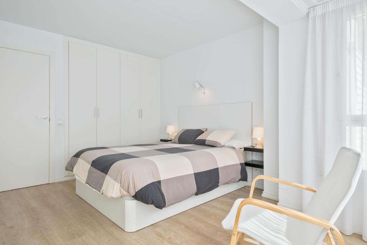 Apartamentos Pepita Bandert Cambrils Bagian luar foto