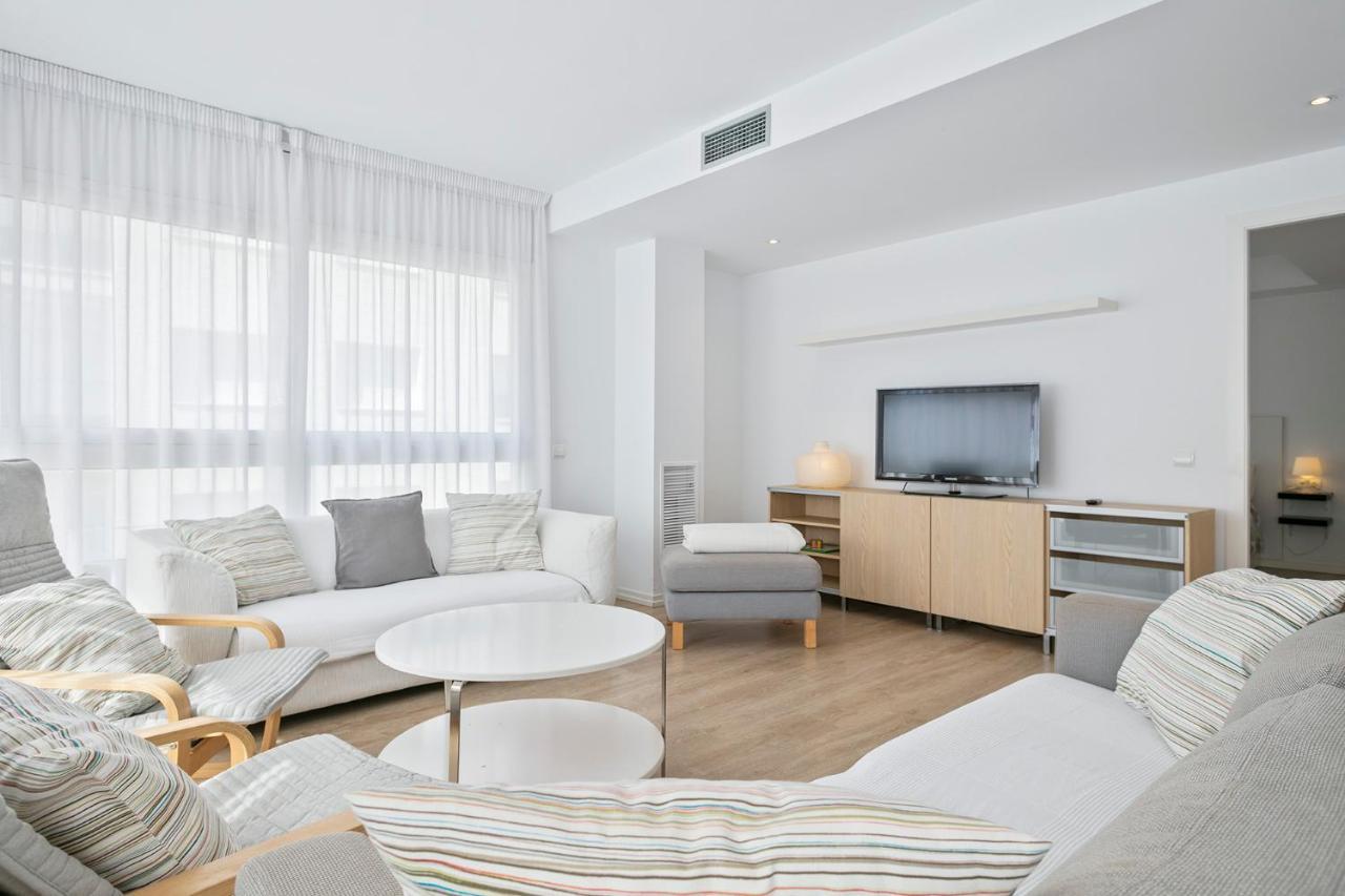 Apartamentos Pepita Bandert Cambrils Bagian luar foto