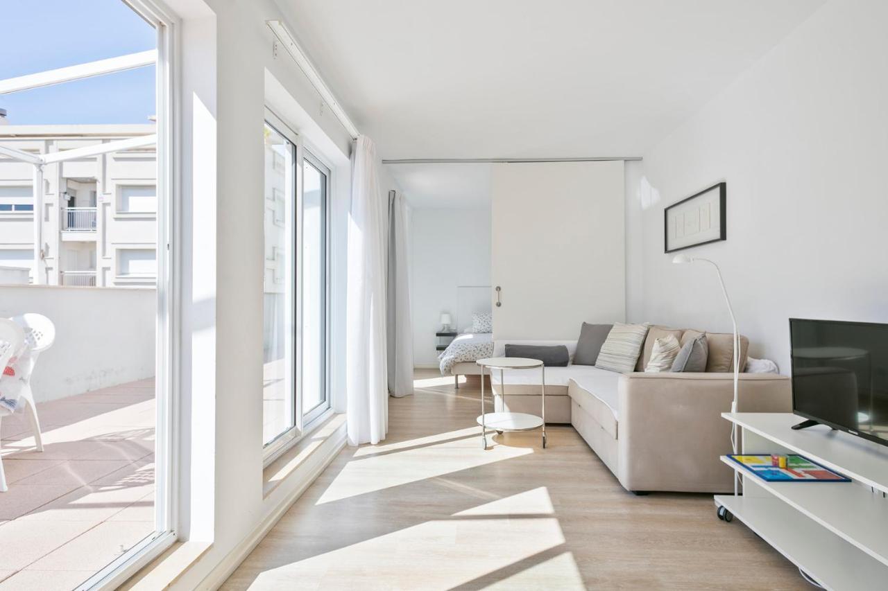Apartamentos Pepita Bandert Cambrils Bagian luar foto