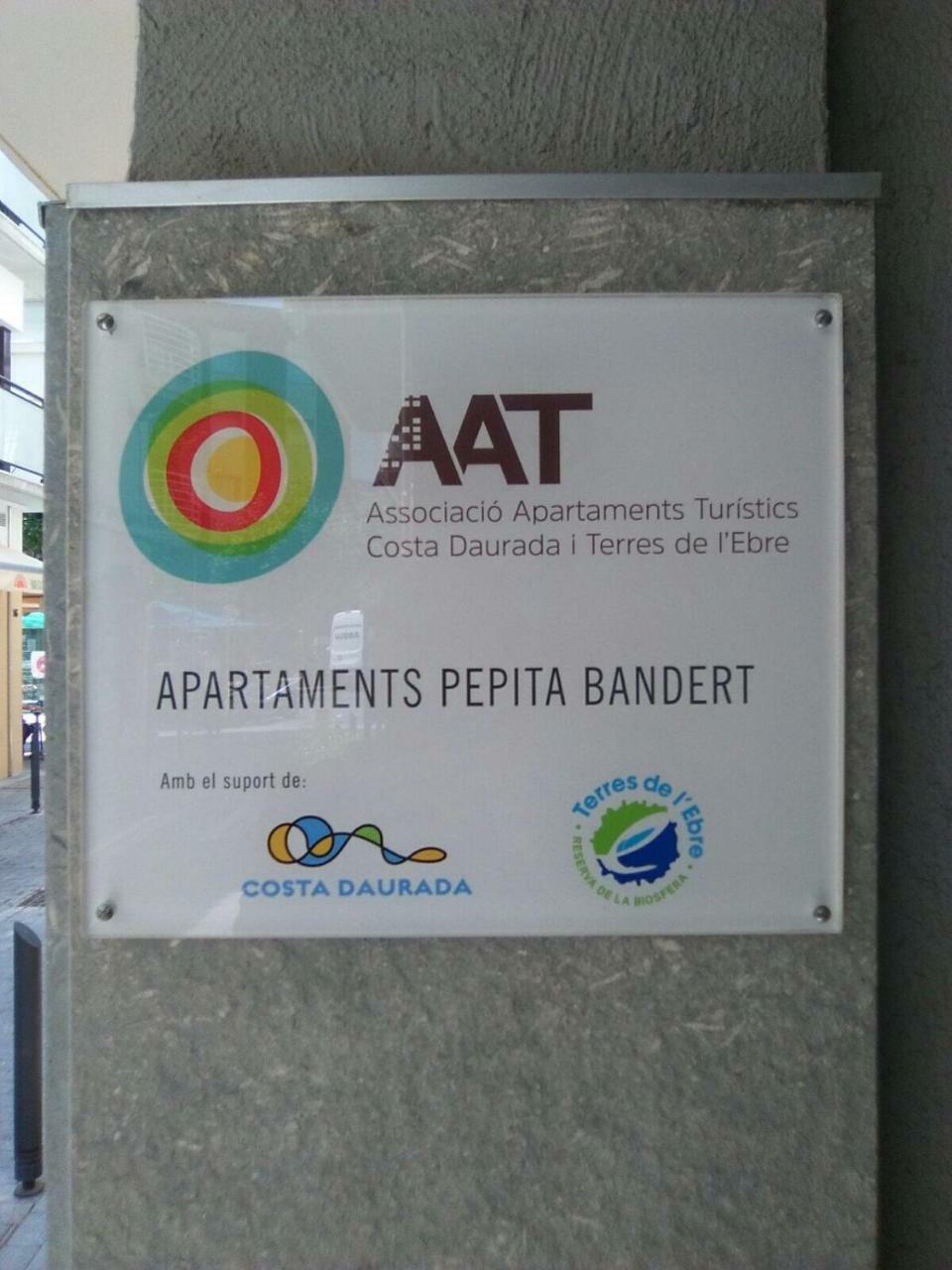 Apartamentos Pepita Bandert Cambrils Bagian luar foto