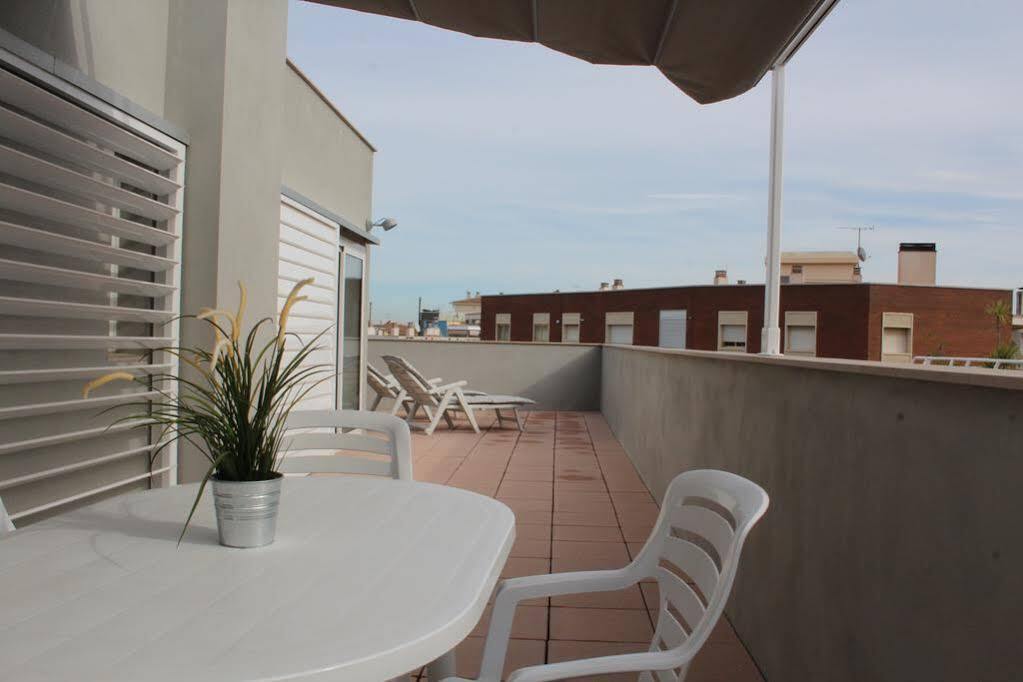 Apartamentos Pepita Bandert Cambrils Bagian luar foto